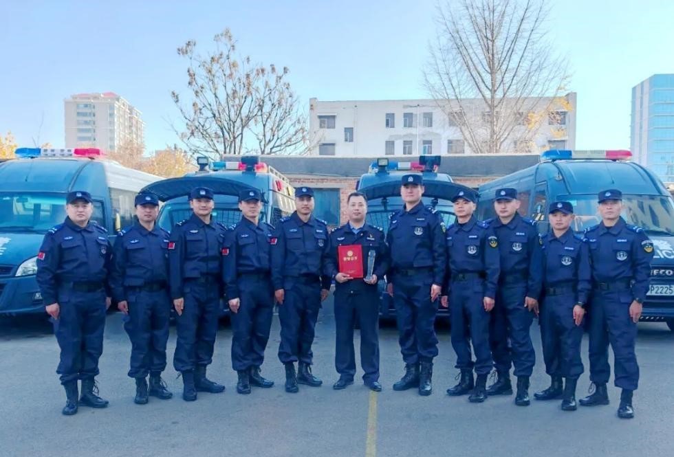 聊城高新区公安特巡警:队列会操斩获全市第二 飒爽警姿彰显铁军风采
