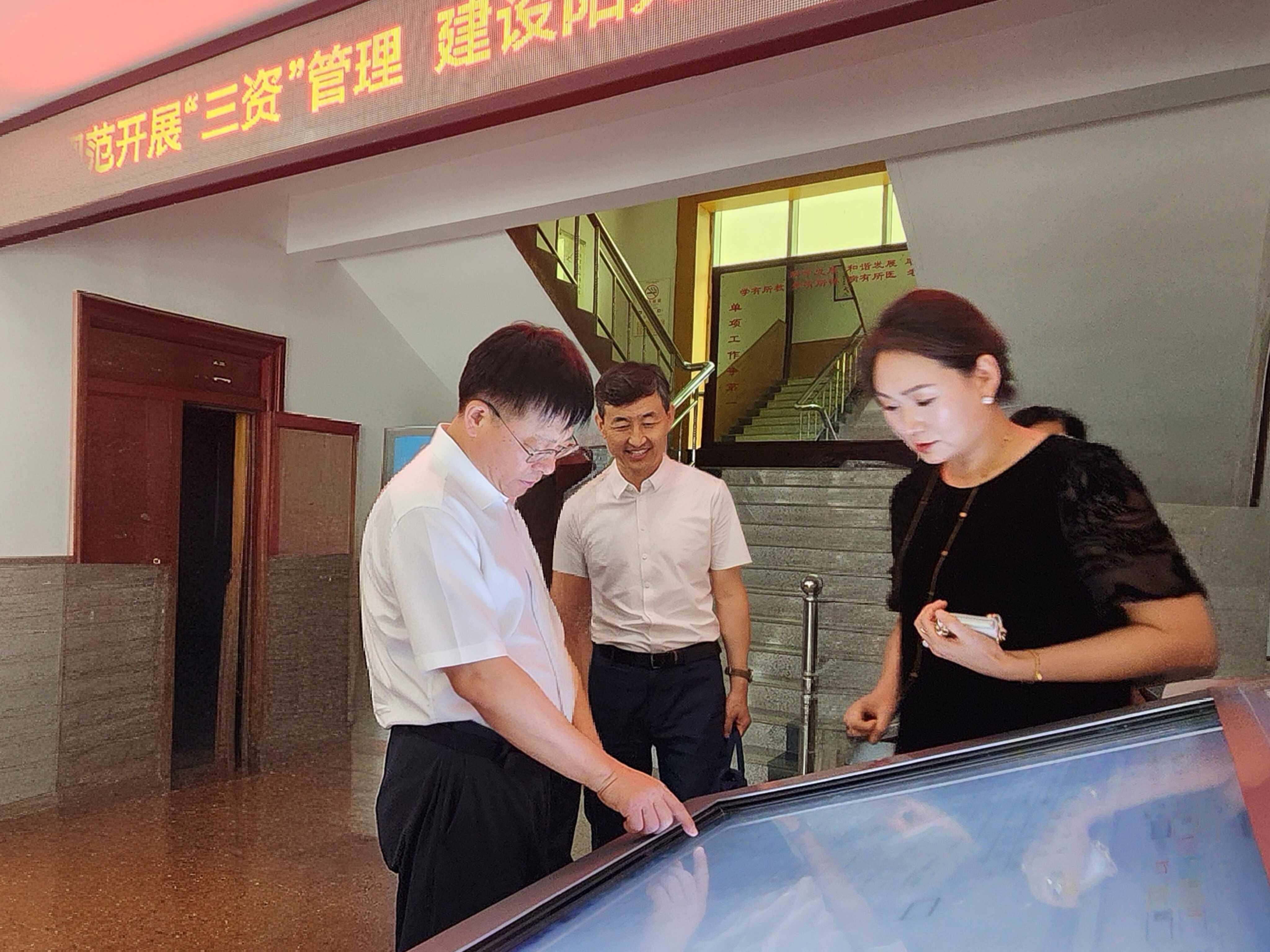李红兵带队赴胶州市视察农村集体“三资”管理情况1.jpg